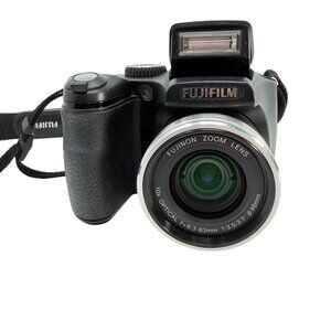 Fujifilm FinePix S700 Digital Camera 7.1 MP 10x Optical Zoom Fujinon Lens Black